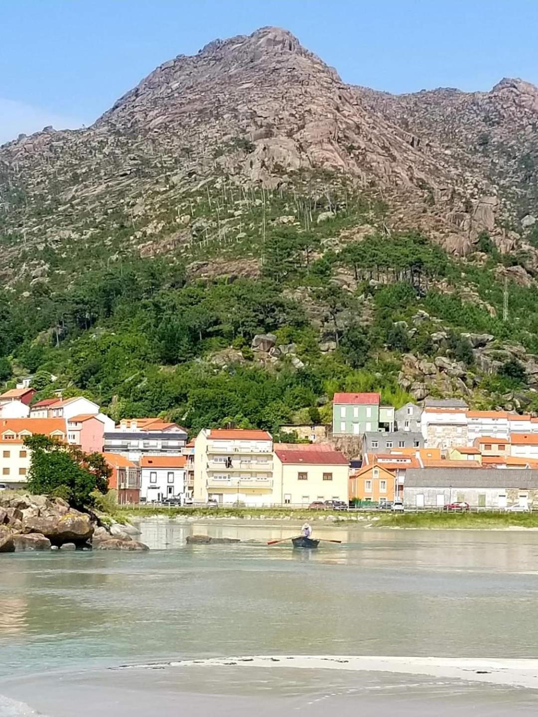 Fogar No Mar Villa O Pindo Exteriör bild